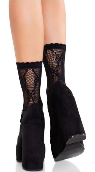 Leg Avenue Bow Babe fishnet ankle socks in black, with a bow