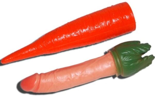 Diablo Picante Penis Carrot party prank, a plastic carrot with a surprise penis inside
