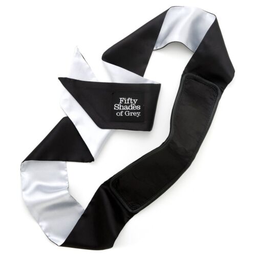 Fifty shades of gray band deluxe blindfold