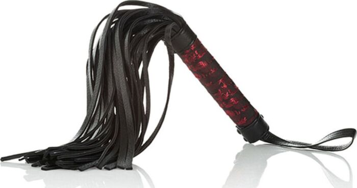 Scandal flogger with tag