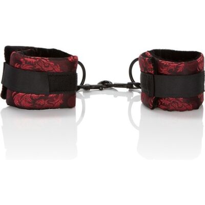 Scandal universal cuff set
