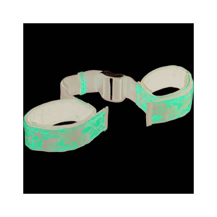 Scandal bicep restraint