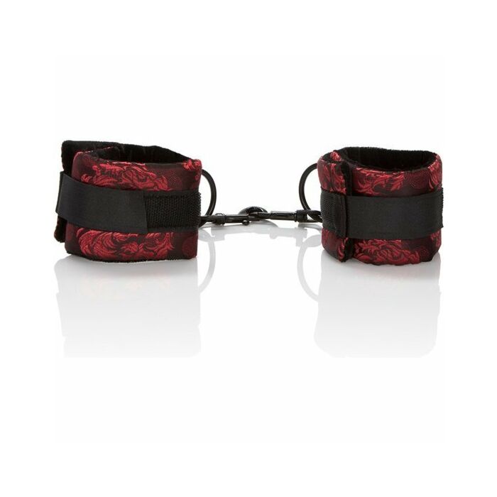 Scandal universal cuff set
